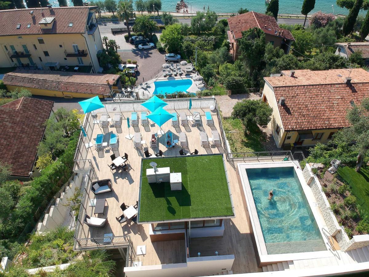 Hotel Galvani Torri Del Benaco Exteriör bild