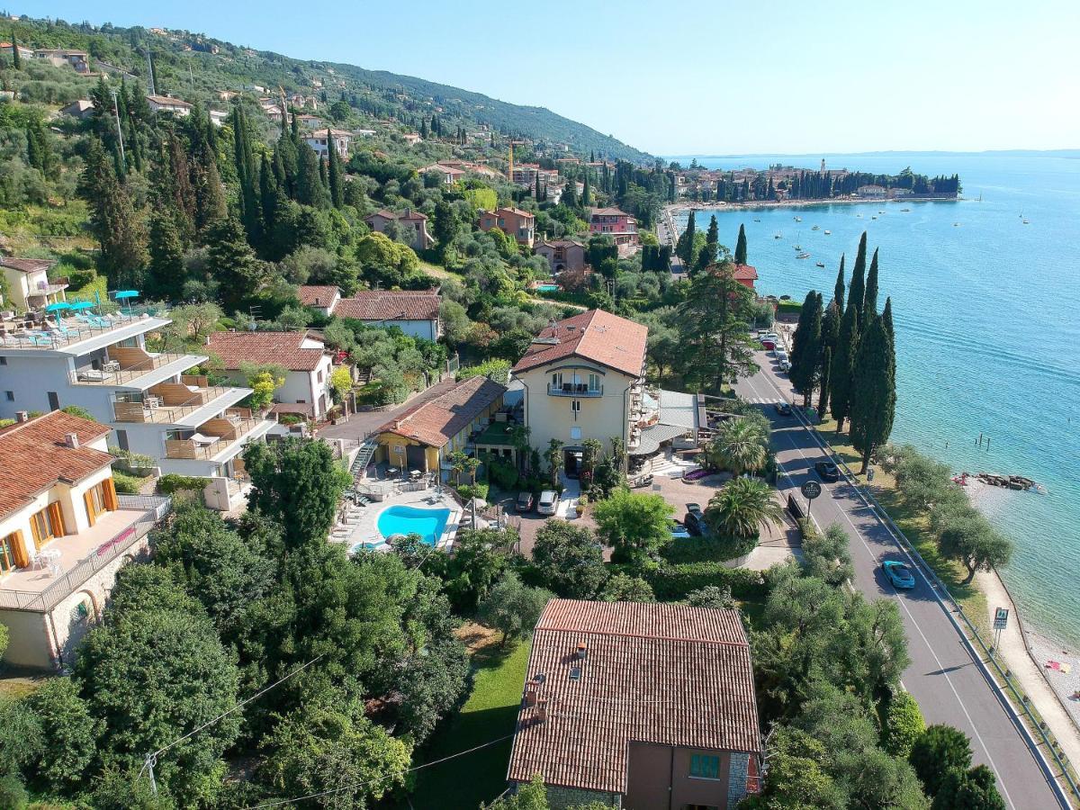 Hotel Galvani Torri Del Benaco Exteriör bild
