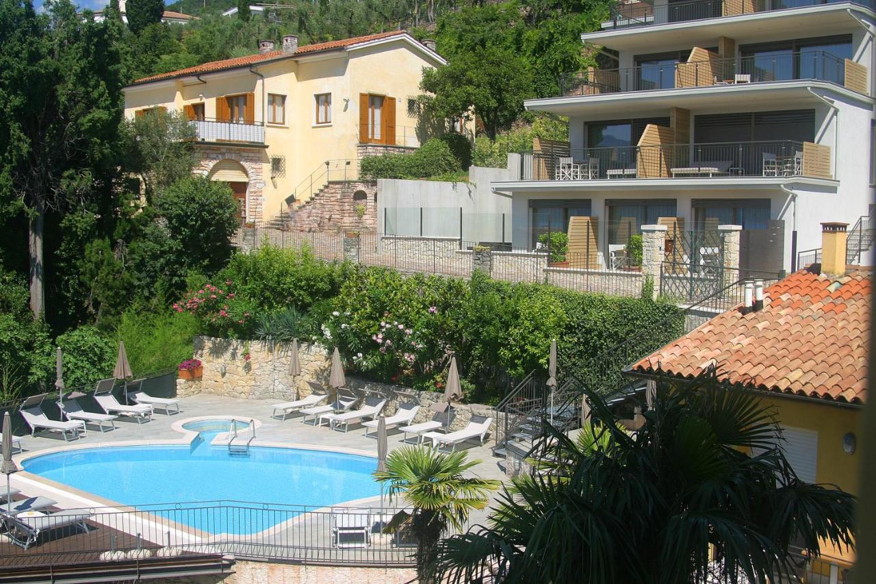 Hotel Galvani Torri Del Benaco Exteriör bild