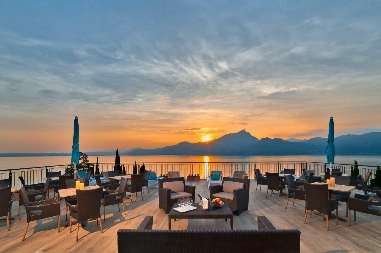 Hotel Galvani Torri Del Benaco Exteriör bild